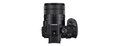RX10 V with 24–600 mm Zoom, 20.1 MP and 30fps Burst shooting | Sony ...